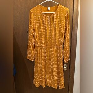 Old Navy Sz Medium Fall/ Winter Orange Patterned Women's Dress